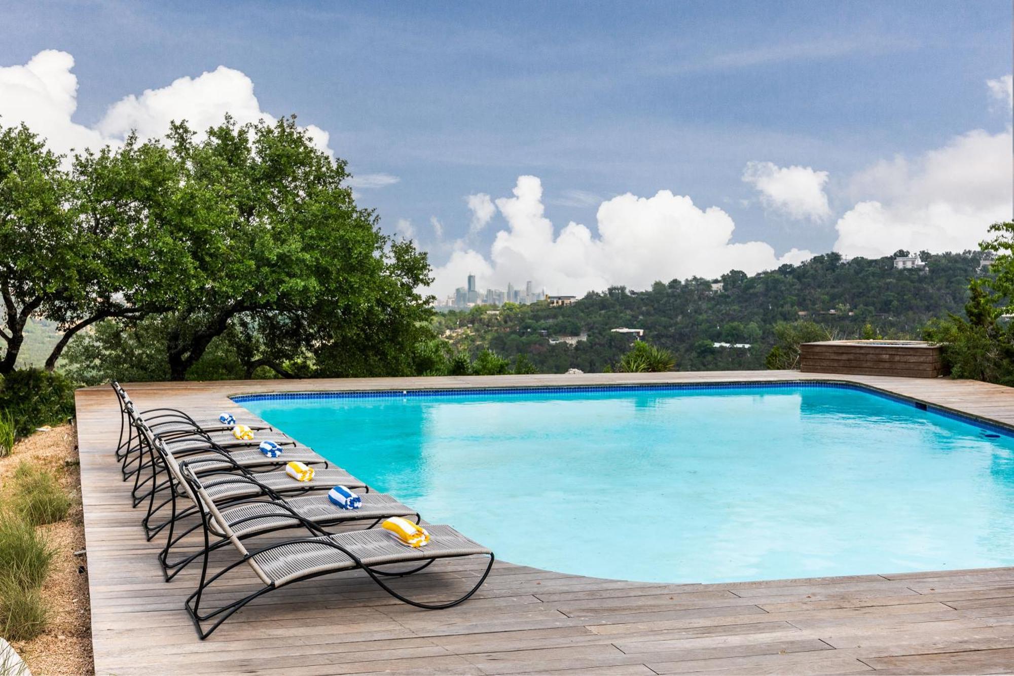 Holiday home Skyline Views With Private Pool And Hot Tub - Brigadoon! *