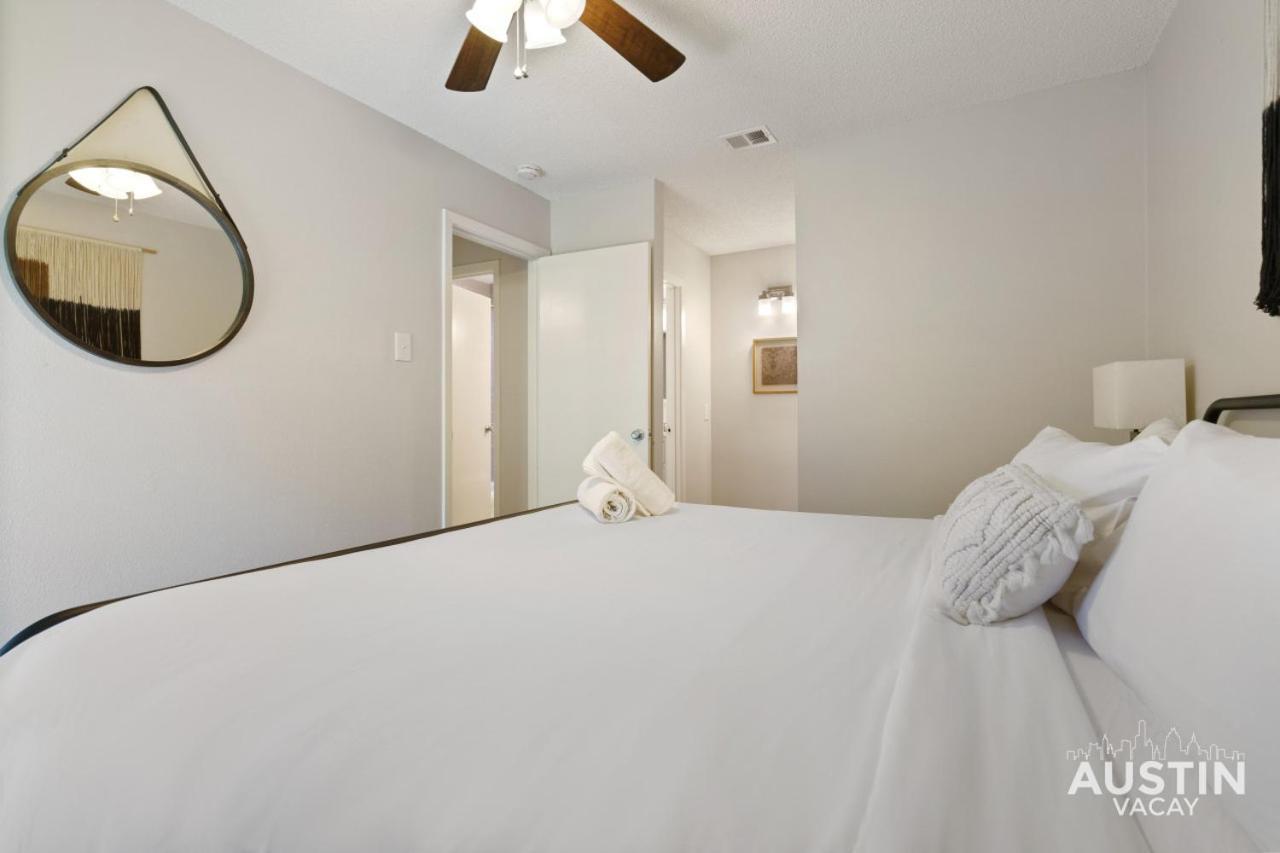 Comfortable Living In Atx With Private Deck And Office Holiday home *