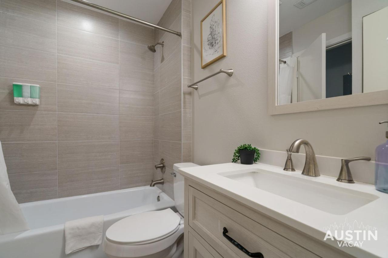 Comfortable Living In Atx With Private Deck And Office * Austin