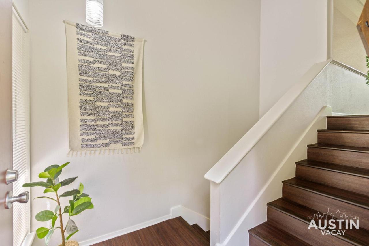 Comfortable Living In Atx With Private Deck And Office * Austin