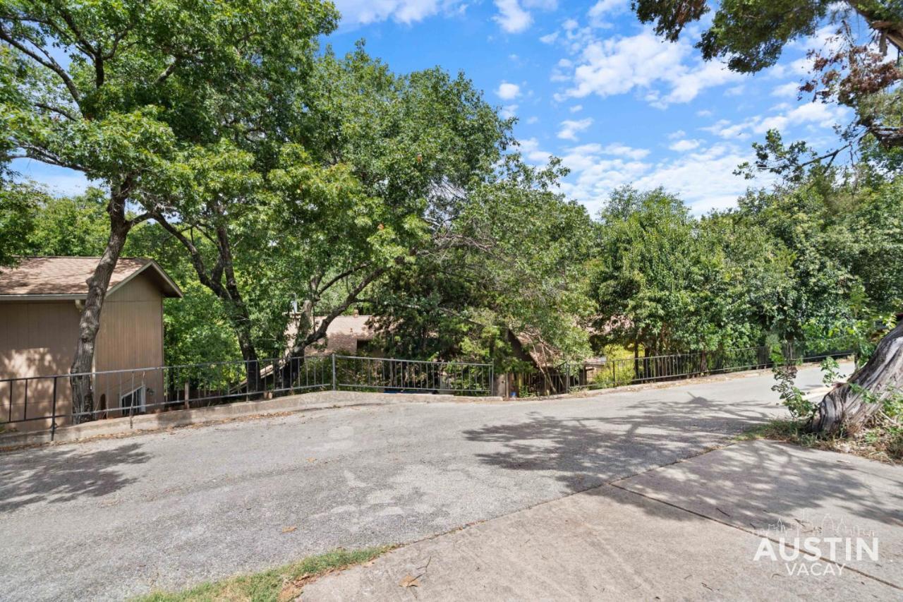 Comfortable Living In Atx With Private Deck And Office *