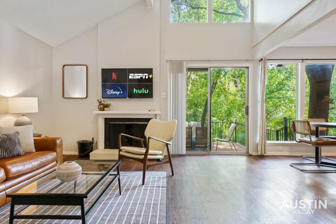Comfortable Living In Atx With Private Deck And Office Holiday home