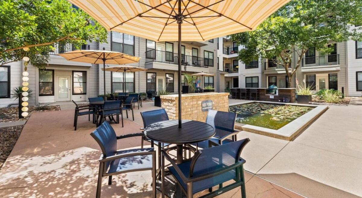 Apartment Lux 1b On South Congress Relaxing Pool & Gym