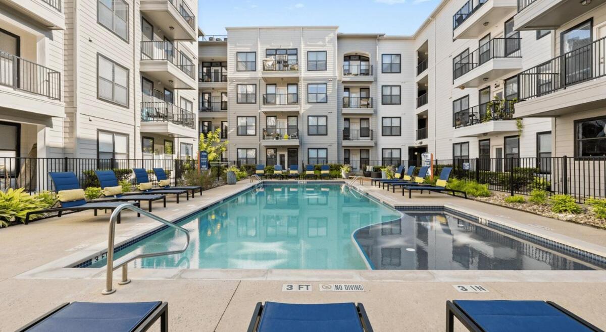 Lux 1b On South Congress Relaxing Pool & Gym Apartment Austin