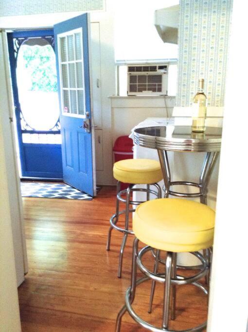 Apartment Great Location Downtown Austin-fenced Area For Dogs, Near Ut