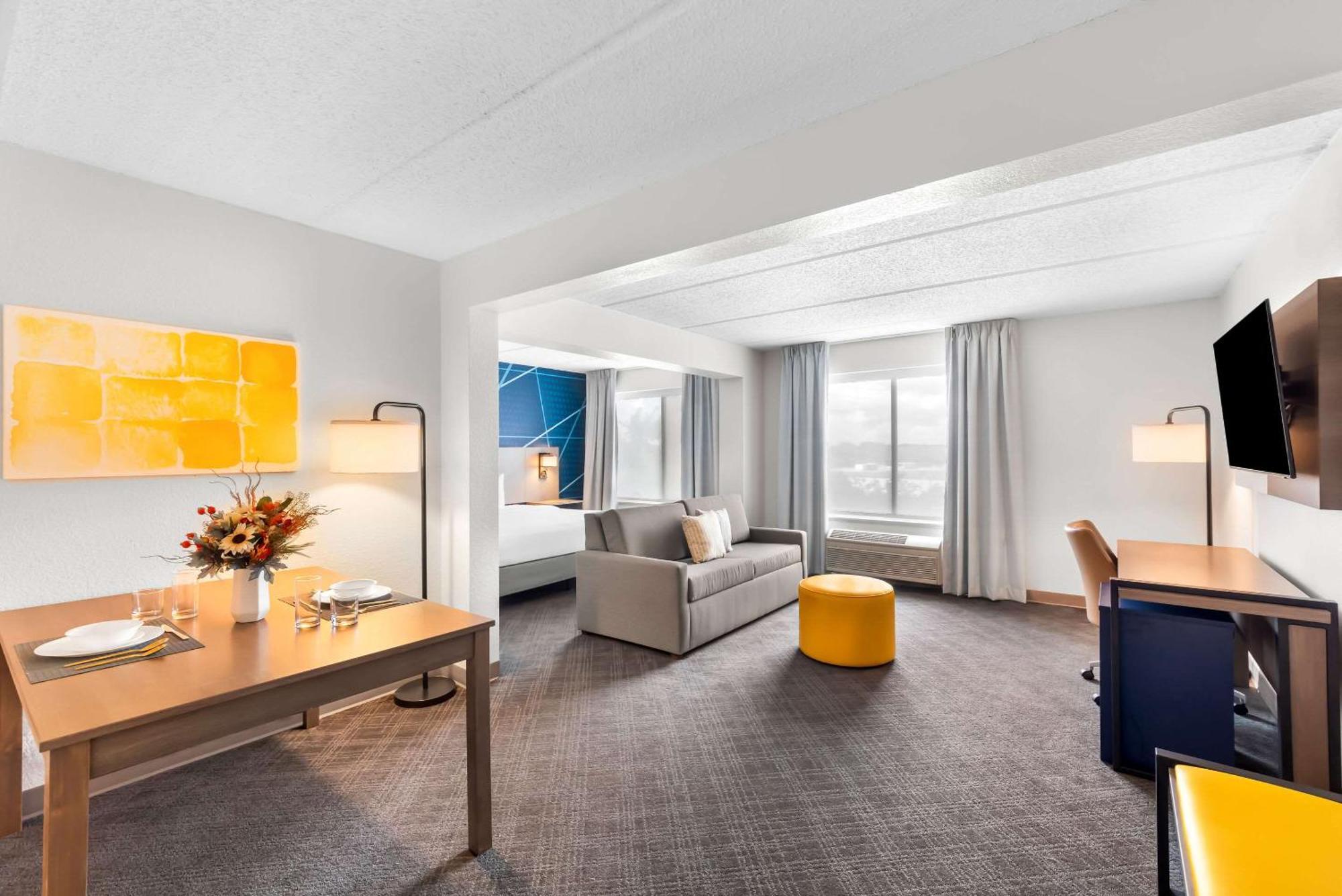 Hotel Comfort Airport