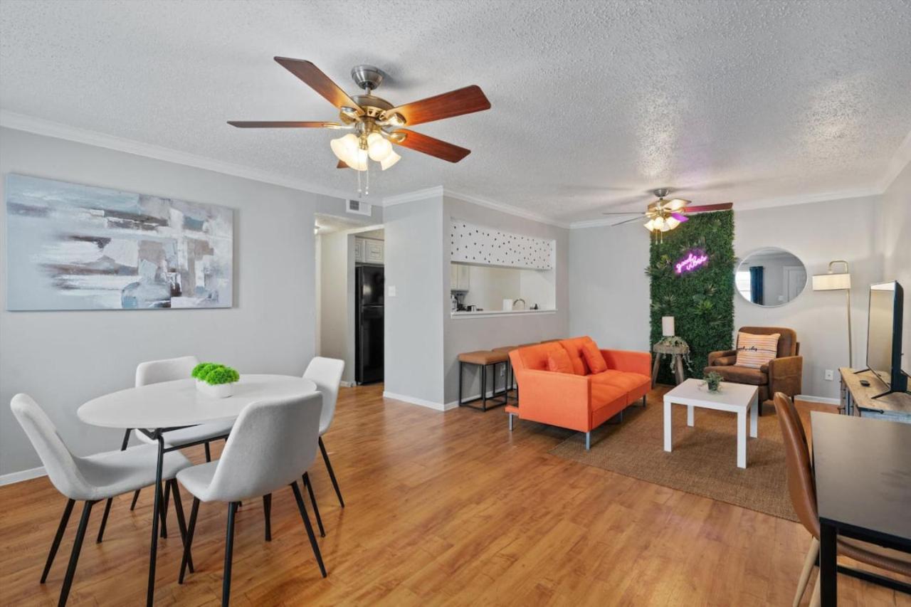 Apartment Mins To Downtown - Stunning Haven - Pool Austin