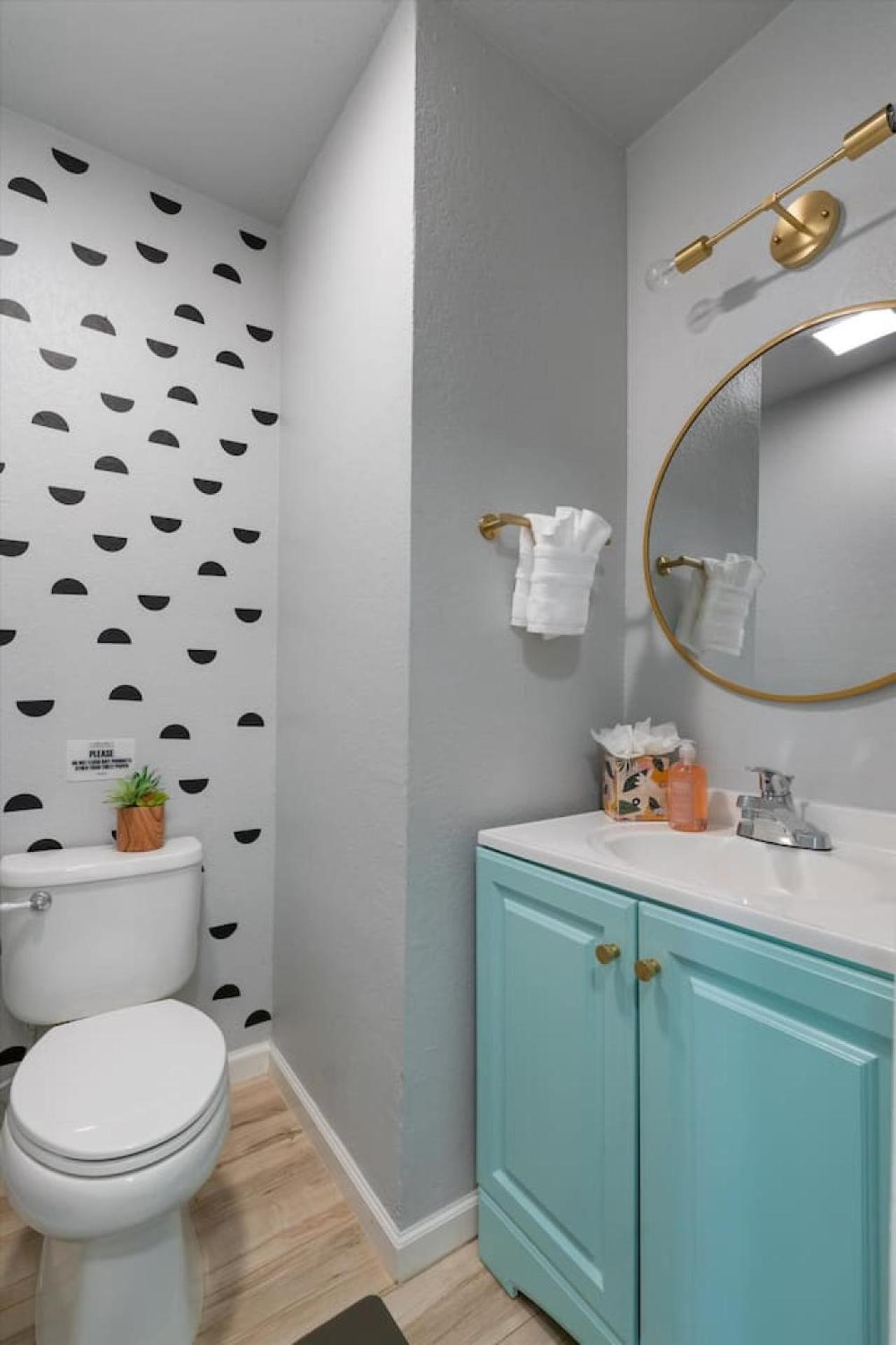 Immediate Access To Highway 35 - Remodeled Haven * Austin