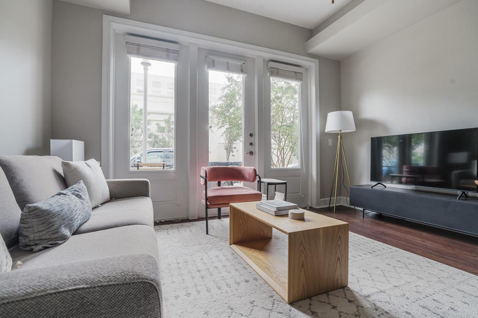 Apartment Blueground Domain Gym Pool Wd Nr Shops Atx-285 *