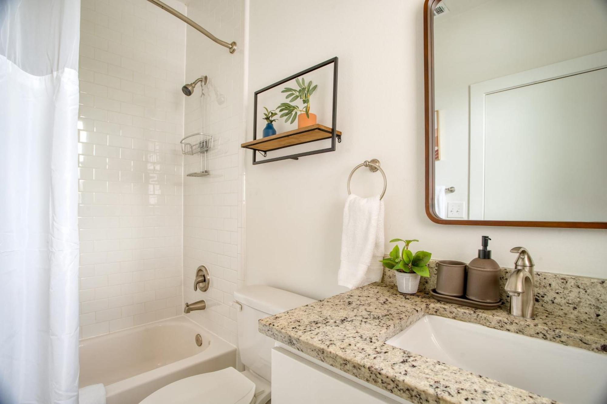 Clyde By Avantstay Great For Longer 12 Min To Downtown Holiday home