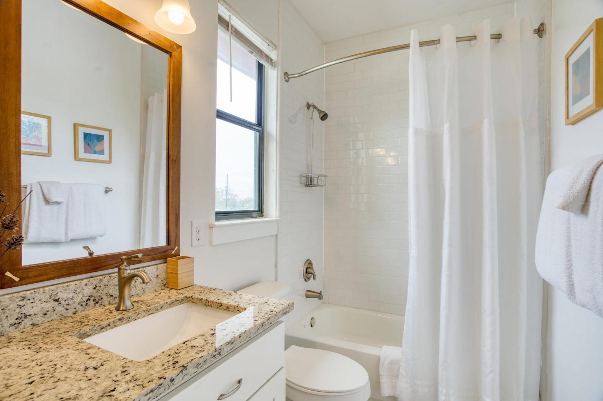 Clyde By Avantstay Great For Longer 12 Min To Downtown Holiday home *