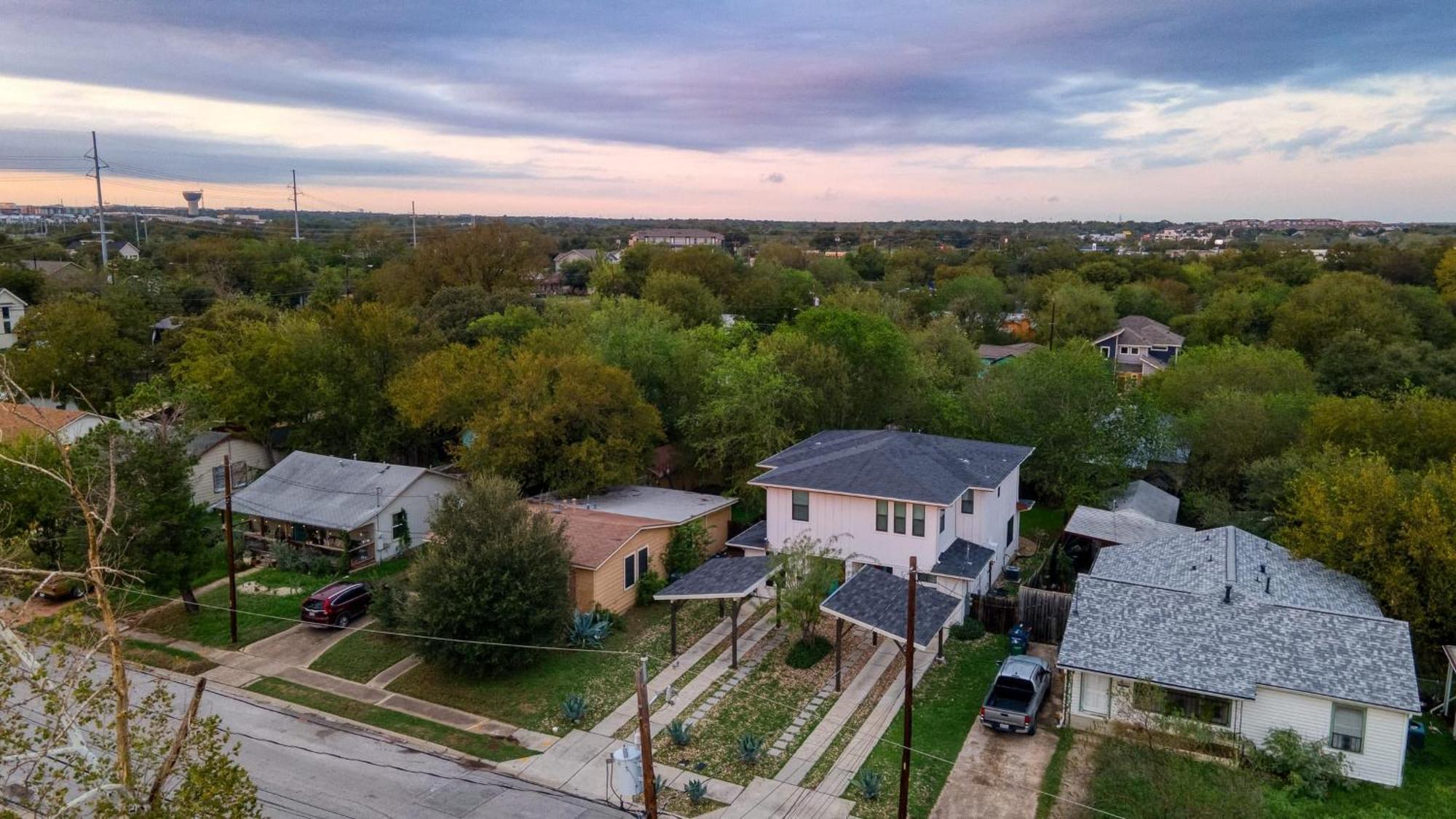 Clyde By Avantstay Great For Longer 12 Min To Downtown * Austin