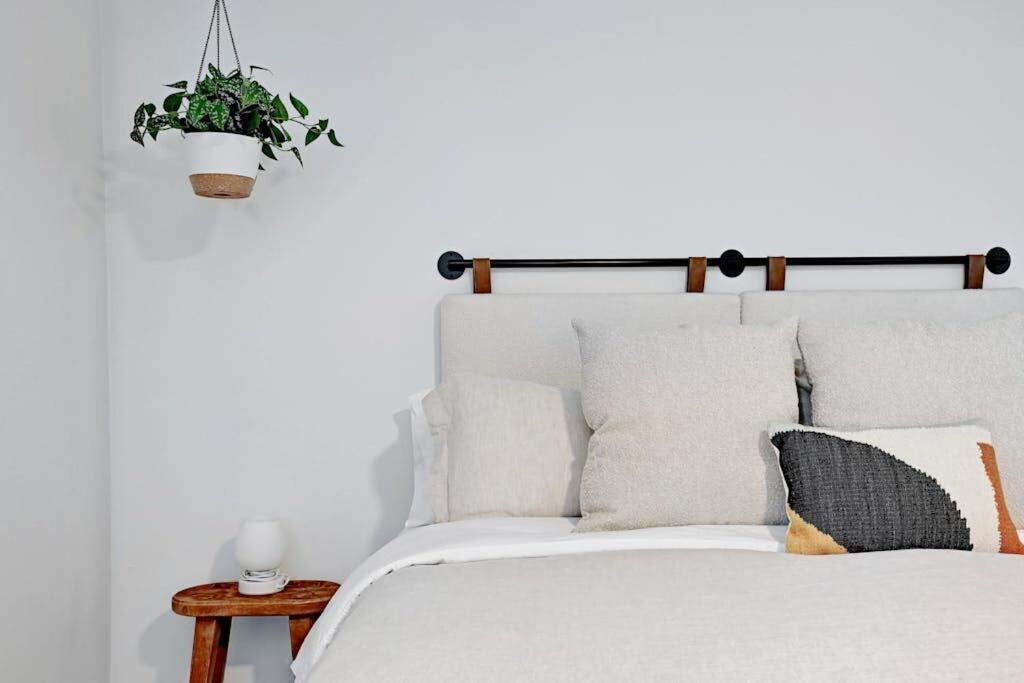 Artist Retreat By Soco - Sleeps 4 - Free Parking Austin