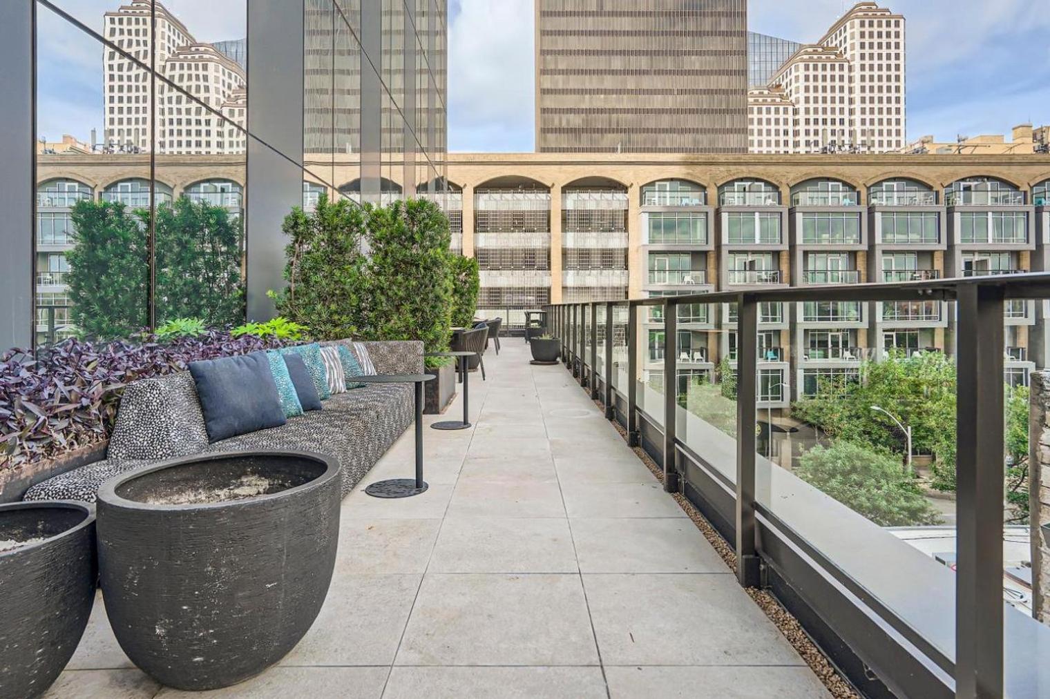 Blueground Downtown Pool Ac Nr Capitol Atx-290 Apartment *
