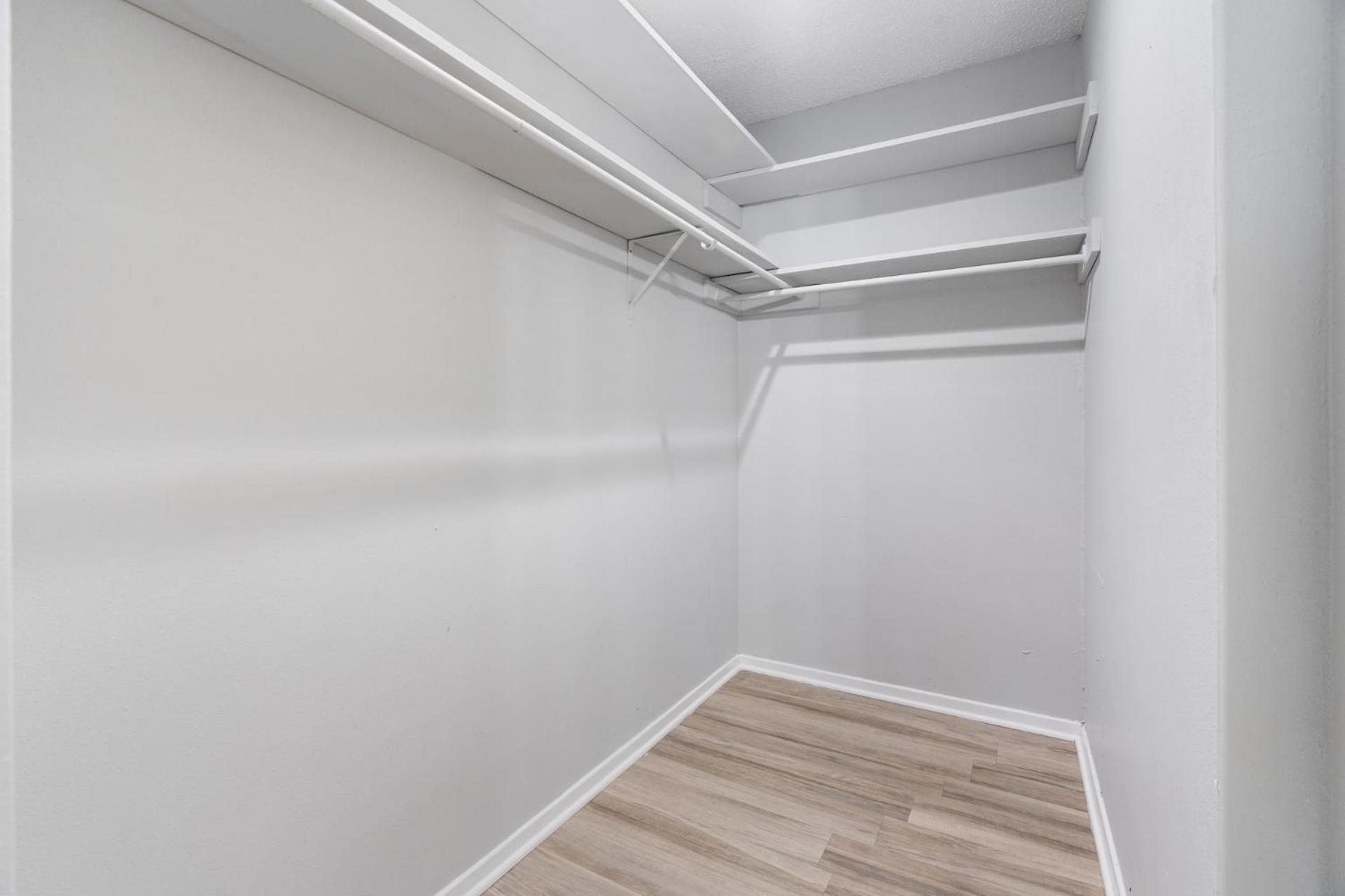 Spacious 3br2ba Next To Ut 9878 Apartment *