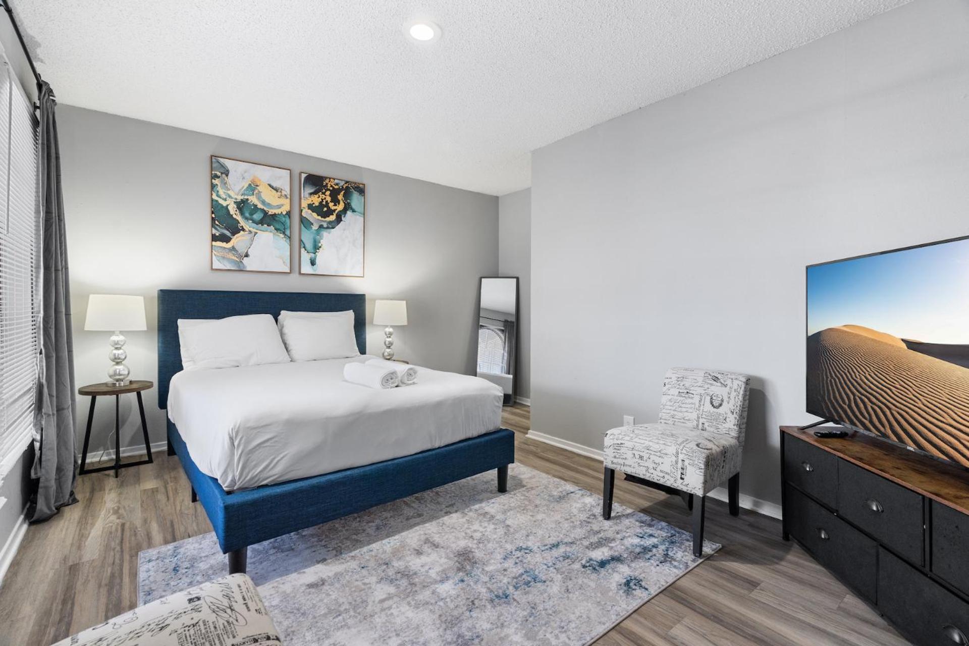Spacious 3br2ba Next To Ut 9878 *
