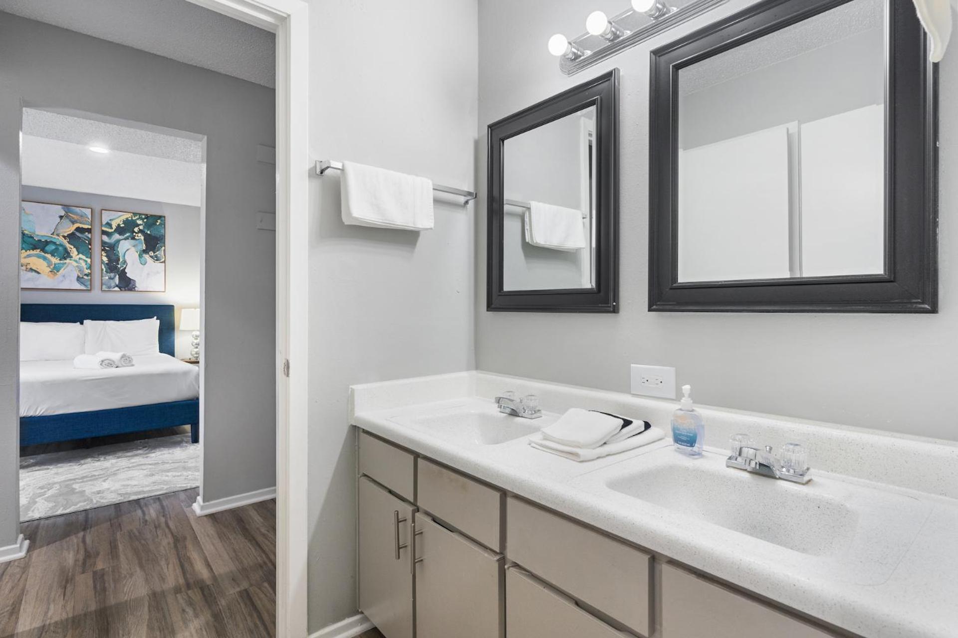Spacious 3br2ba Next To Ut 9878 Austin