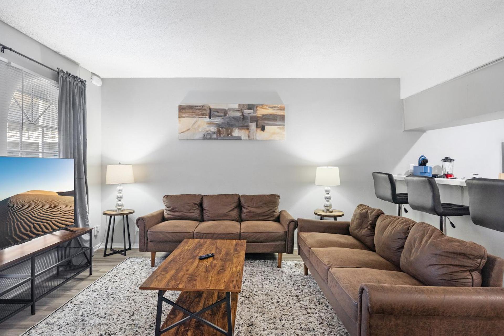 Spacious 3br2ba Next To Ut 9878 Apartment *
