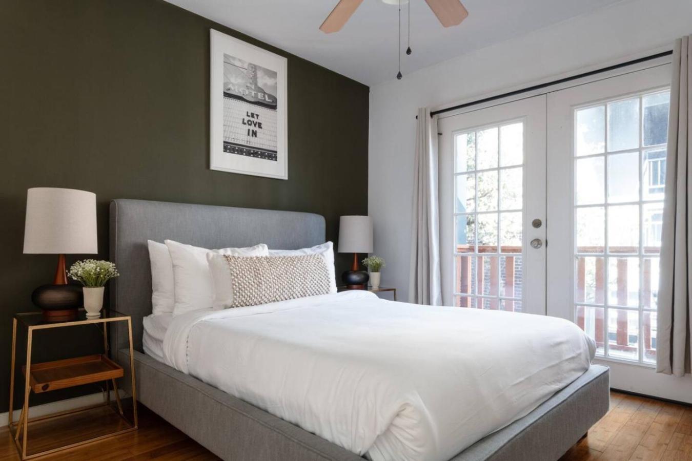 Cozy 2br Retreat In Dt Pets And Parking!