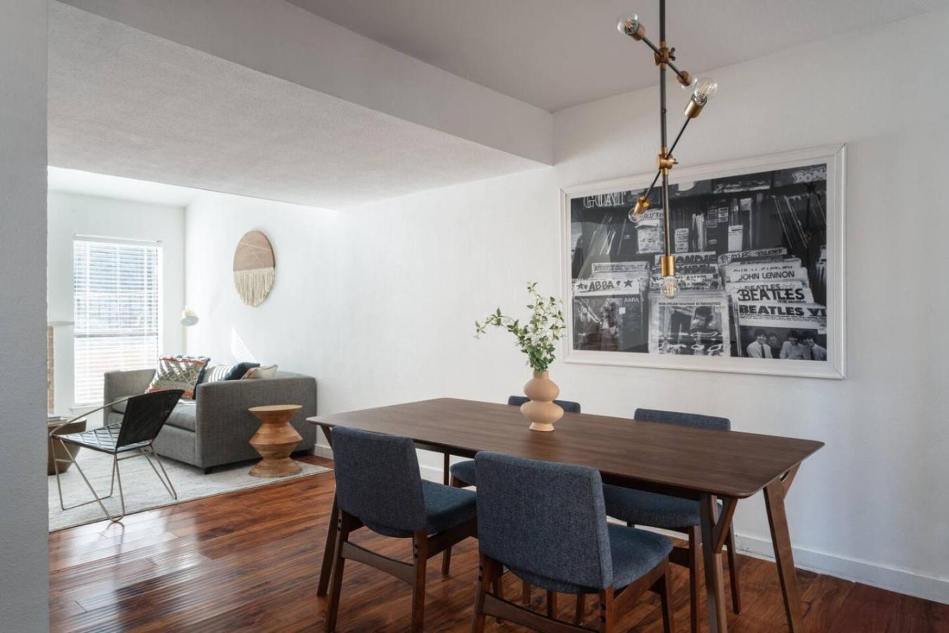 Cozy 2br Retreat In Dt Pets And Parking! Austin