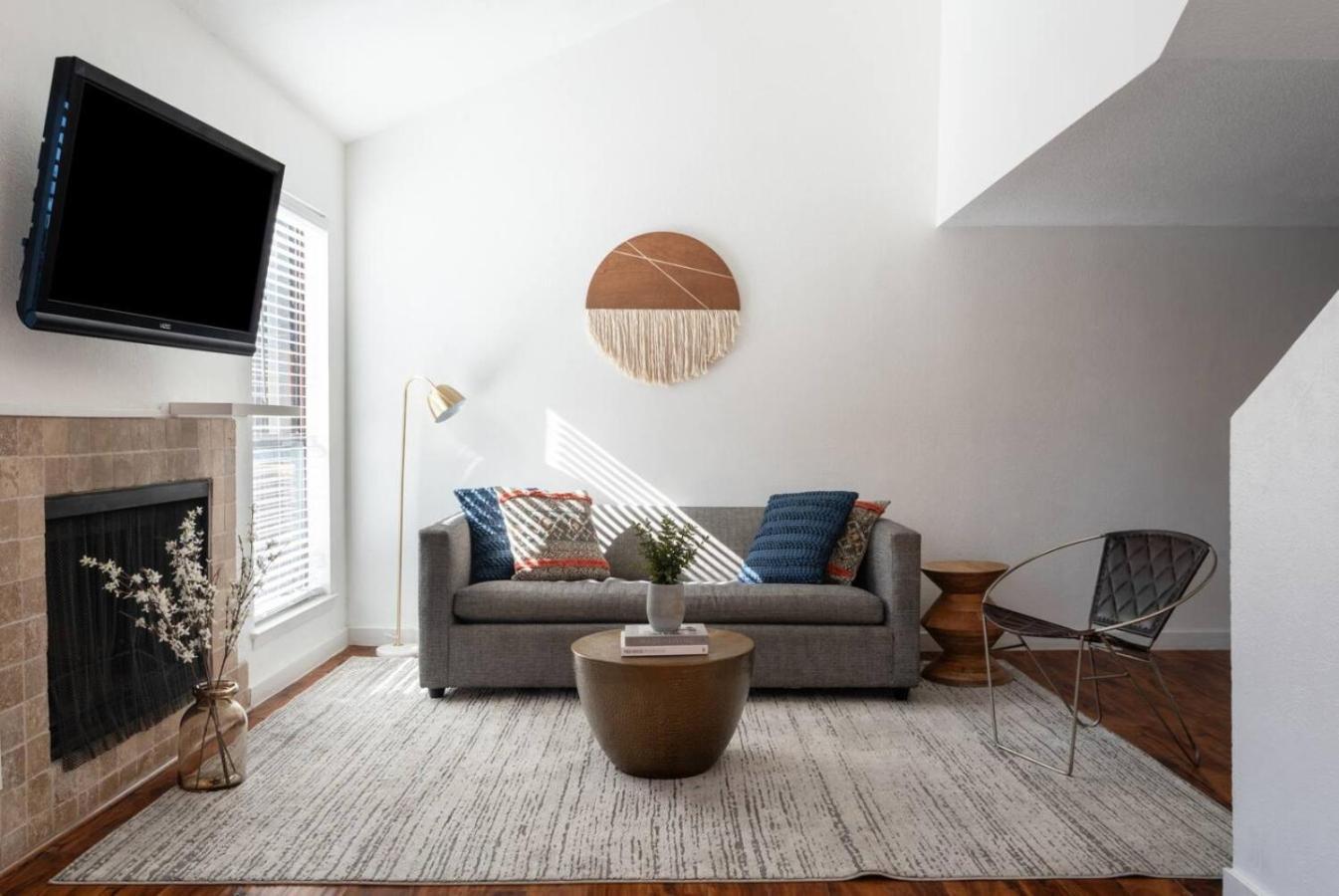 Cozy 2br Retreat In Dt Pets And Parking! Holiday home
