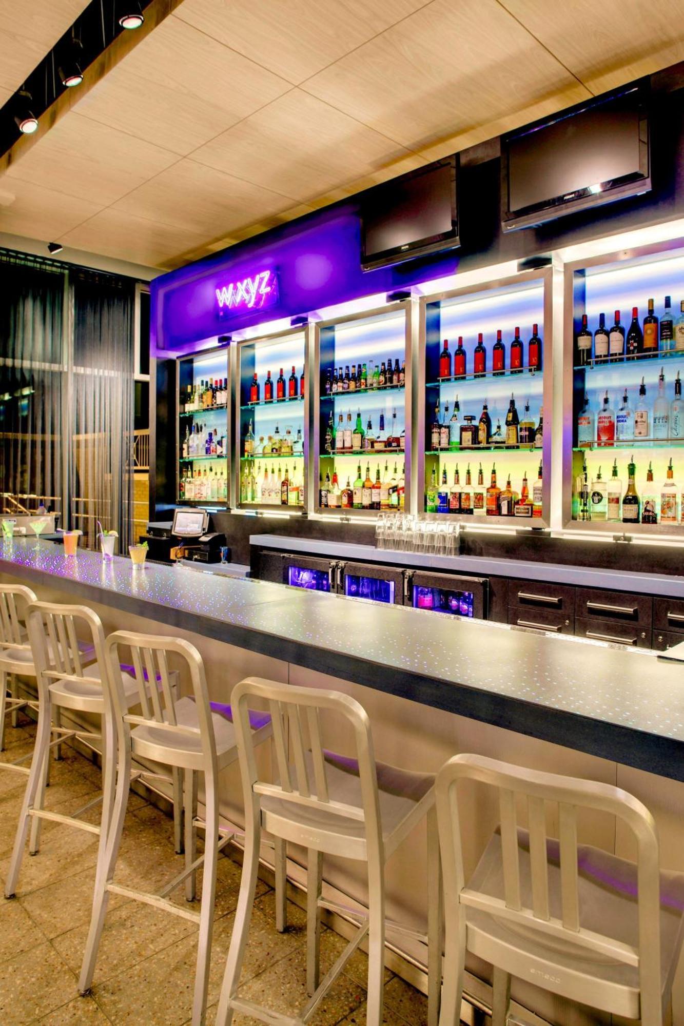 Hotel Aloft At The Domain 3*
