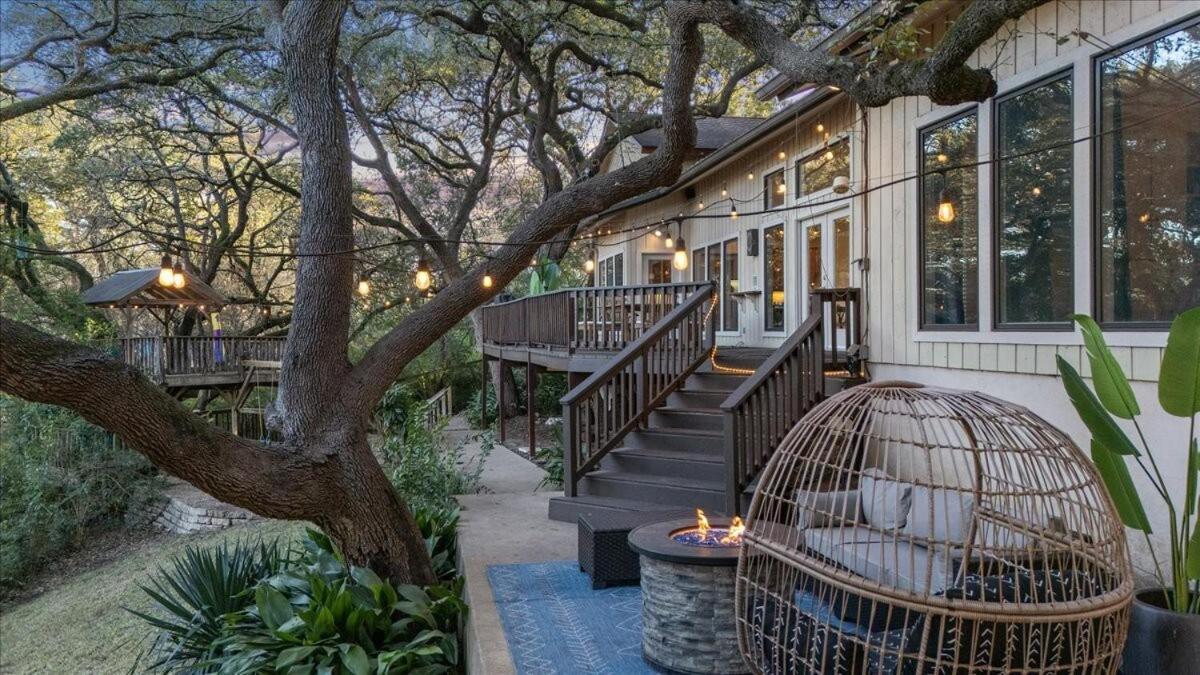 Large Deck & Firepit - Treehouse *