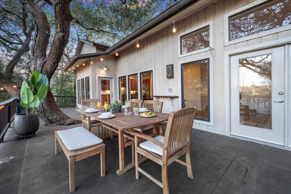 Large Deck & Firepit - Treehouse *