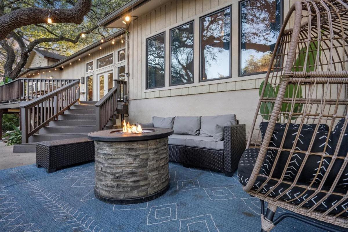 Holiday home Large Deck & Firepit - Treehouse