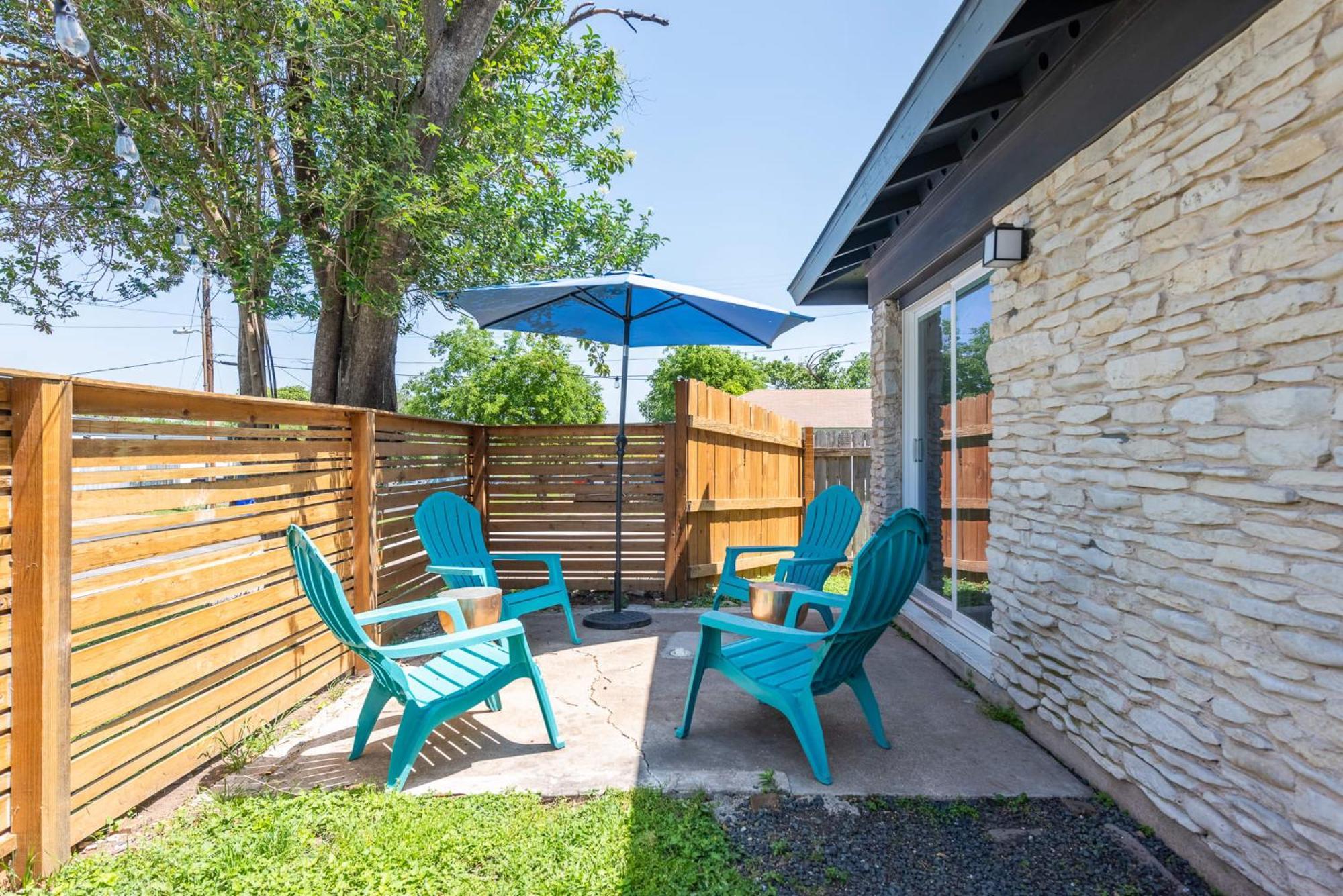 Unbeatable Location - Designer 2br & Yard *