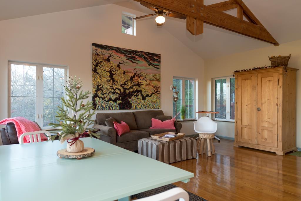 Bed & Breakfast The Rivery Retreat, Choose From Luxury Or In Hill Country 4*