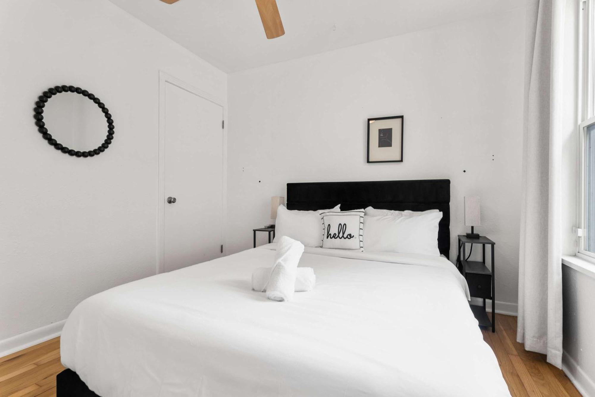 Holiday home Historic Charmer Comfortable Walkable *
