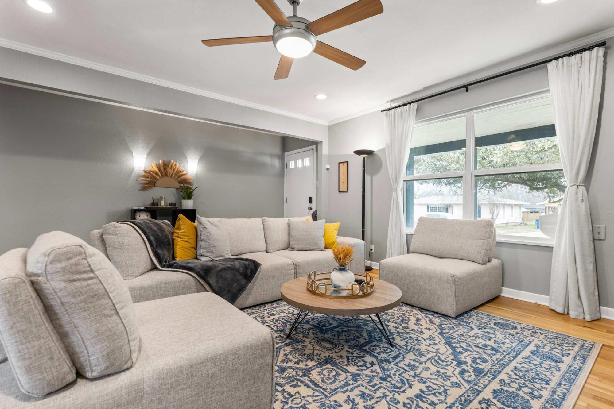 Historic Charmer Comfortable Walkable Austin