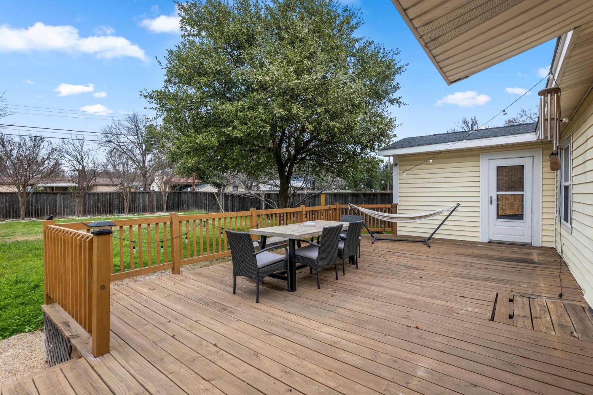 Historic Charmer Comfortable Walkable * Austin