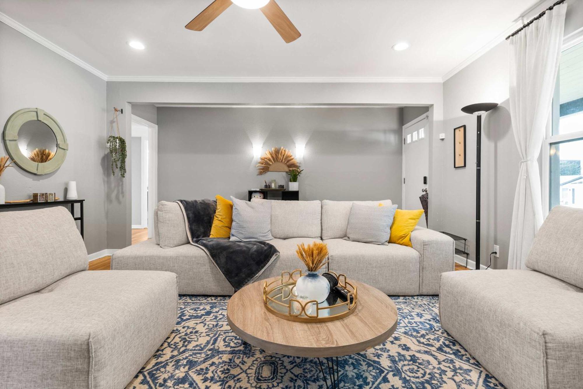 Historic Charmer Comfortable Walkable Holiday home *