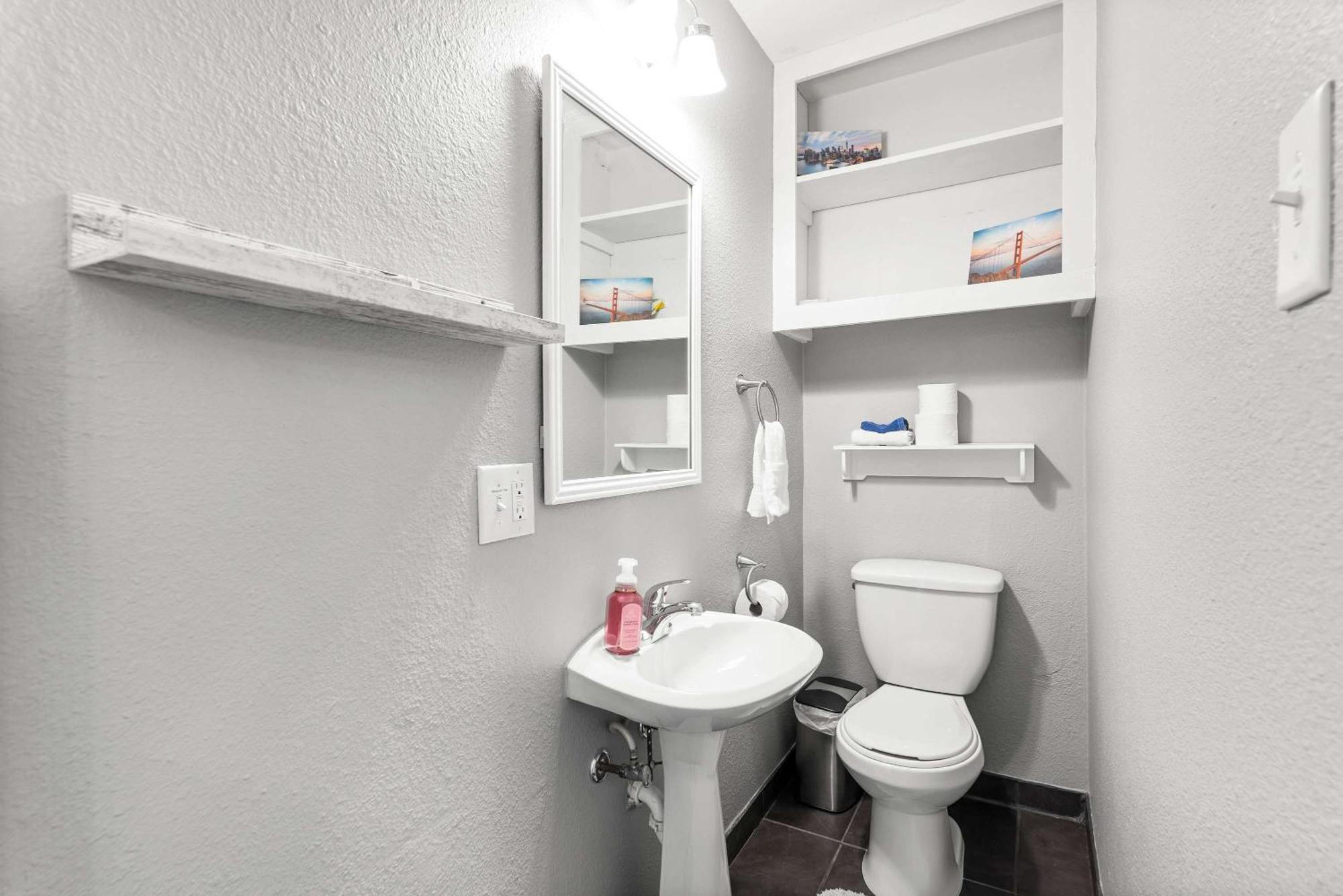 Historic Charmer Comfortable Walkable Holiday home Austin