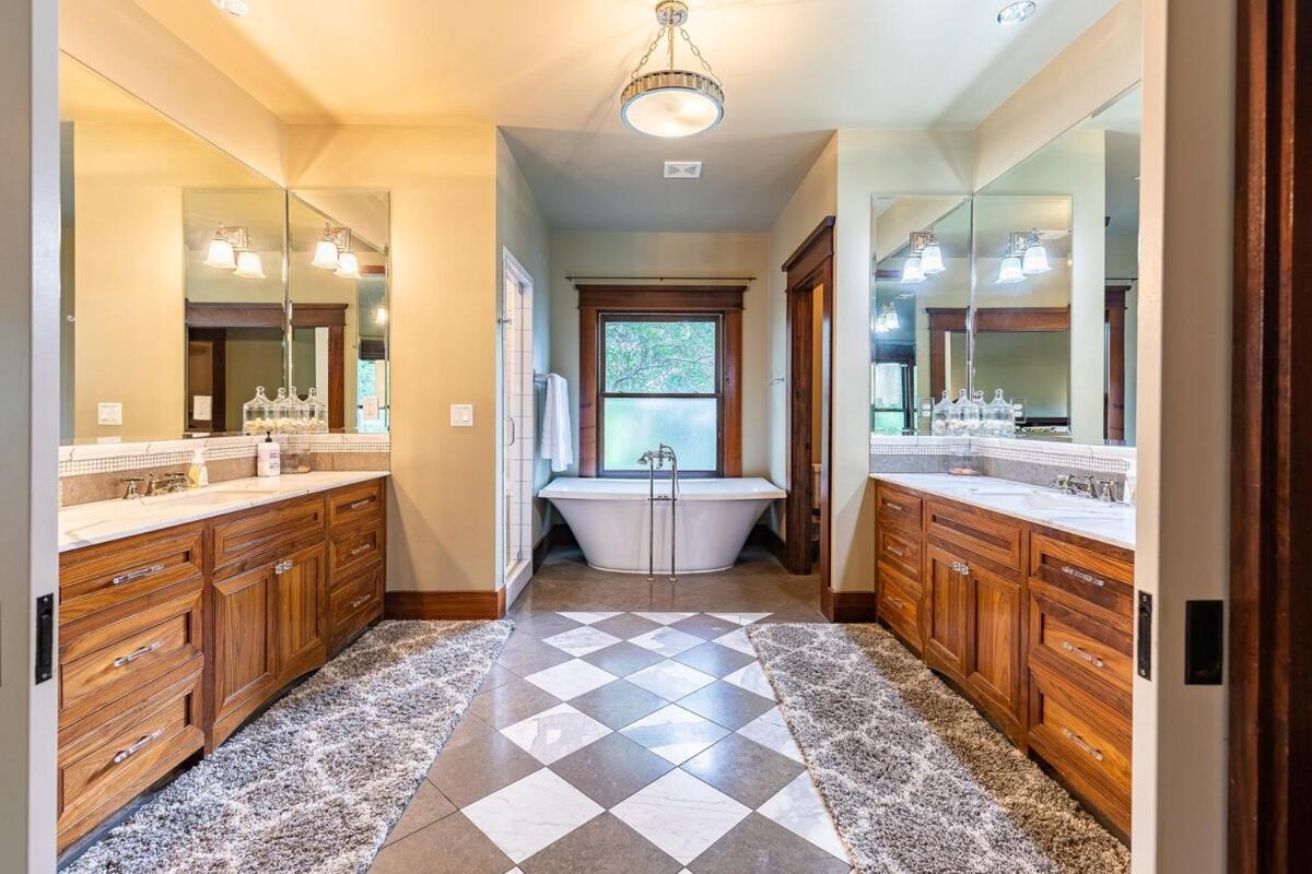 Luxe Downtown - Perfect For Large Groups And Events Villa