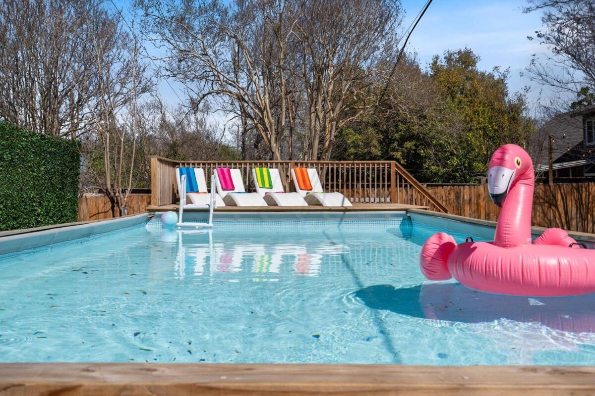 Luxury Getaway Pool Games And Fun For 12 *
