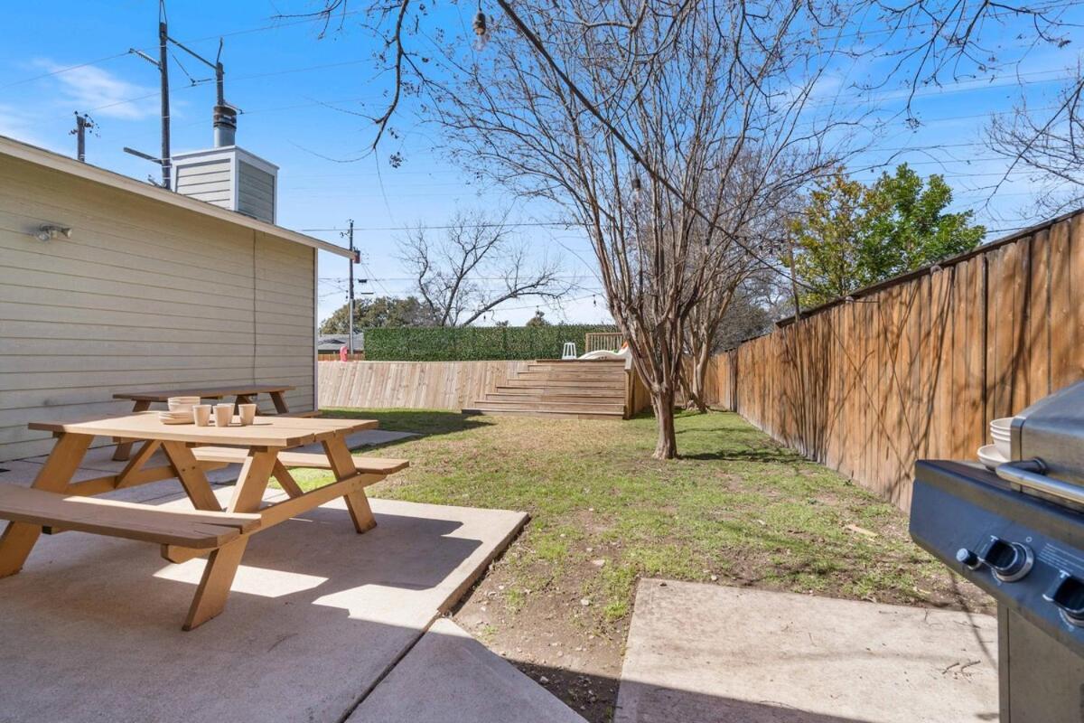 Holiday home Luxury Getaway Pool Games And Fun For 12