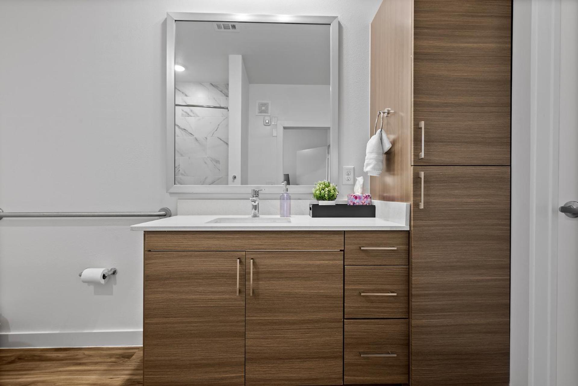 Luxury In Riverside - 10mins To Airport Apartment Austin