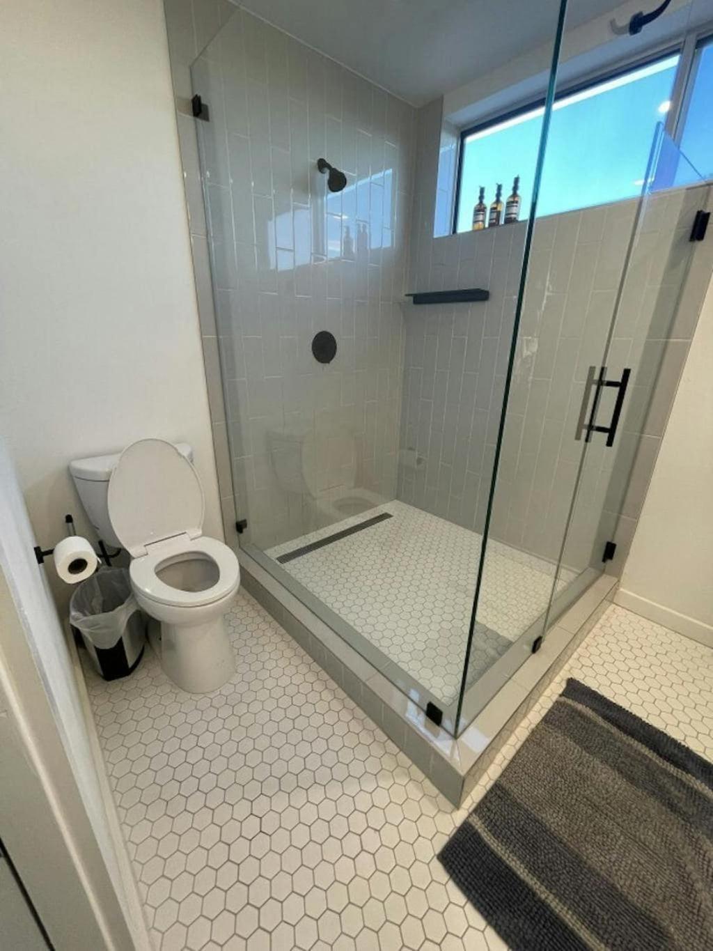 Apartment Tailgate Penthouse 2 Blocks From Ut Stadium *