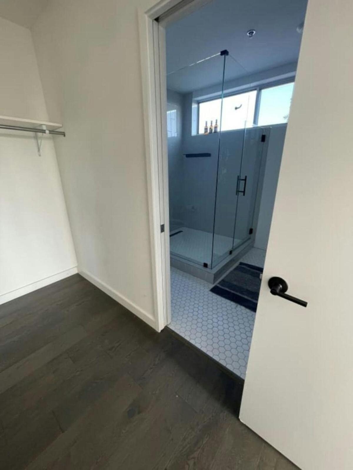 Tailgate Penthouse 2 Blocks From Ut Stadium *