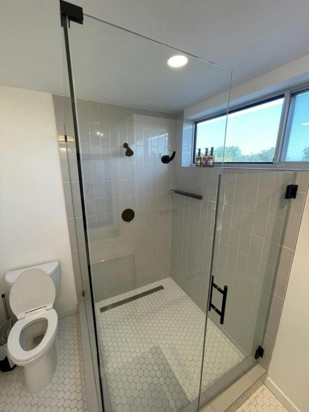 Tailgate Penthouse 2 Blocks From Ut Stadium Apartment
