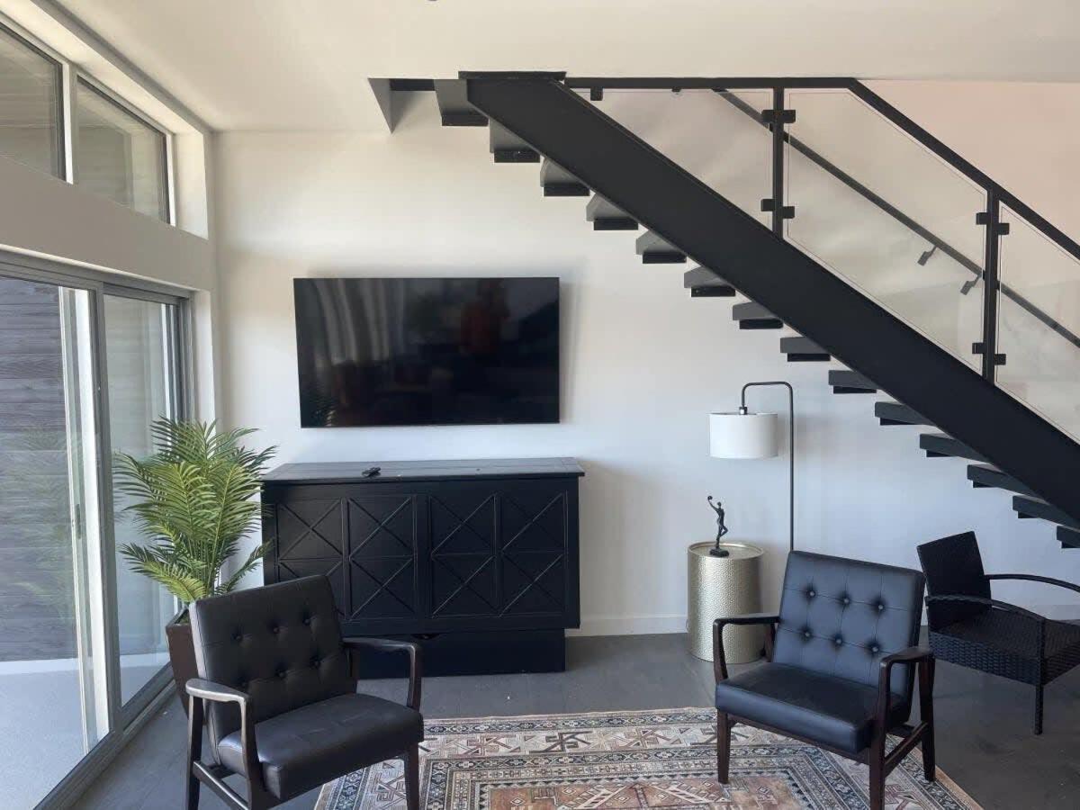 Apartment Tailgate Penthouse 2 Blocks From Ut Stadium