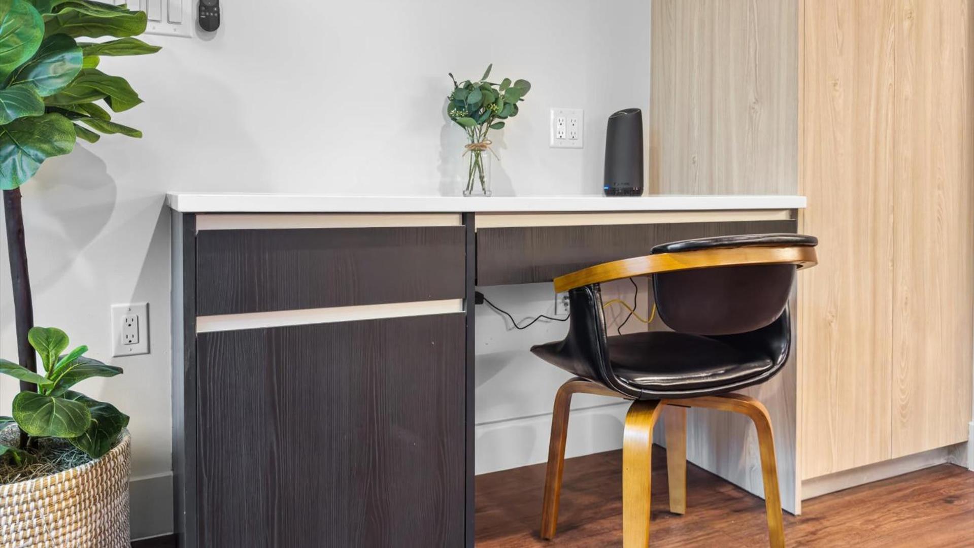 Apartment Upstay Newly Renovated Near Soco *