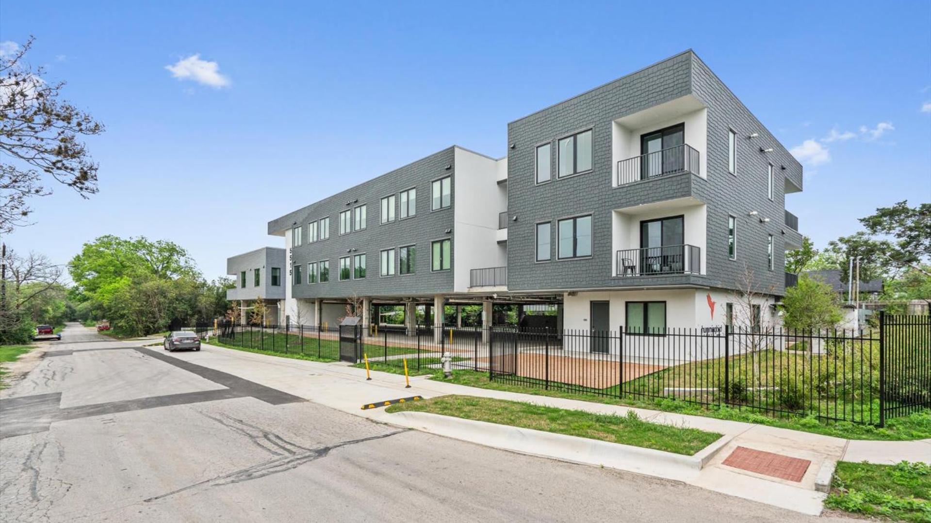 Upstay Newly Renovated Near Soco Austin