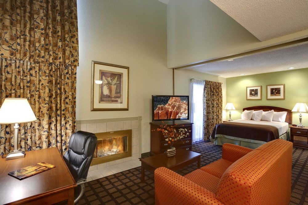 Orangewood Austin