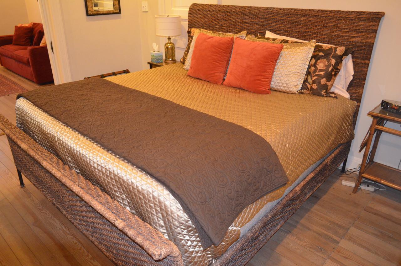 Adams House Bed & Breakfast