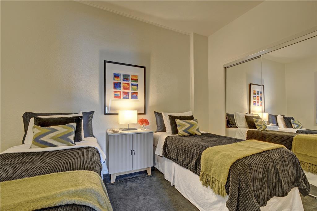 Apartment Littlefield Lofts #702 *