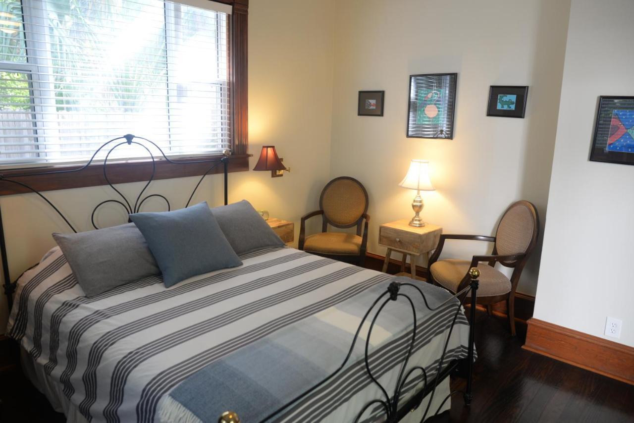 Brava House 3*